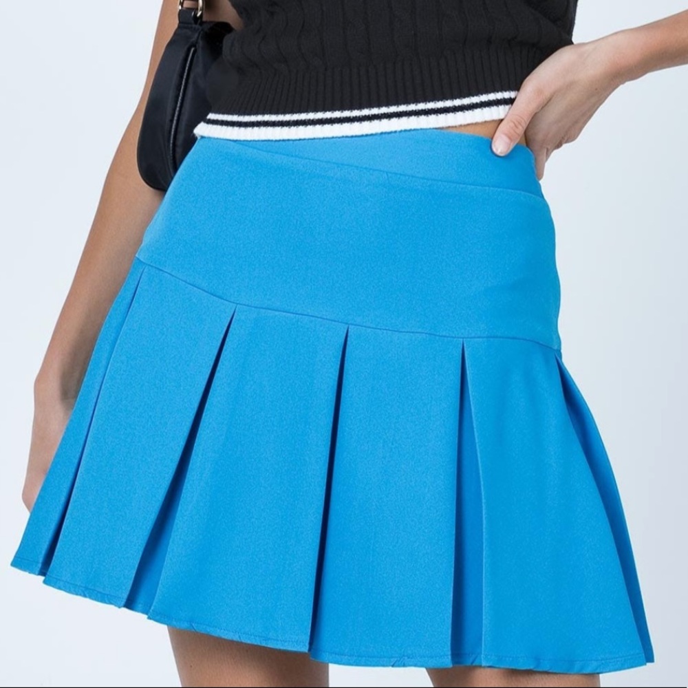 NWT Princess Polly Blue Pleated Skirt, Size 6